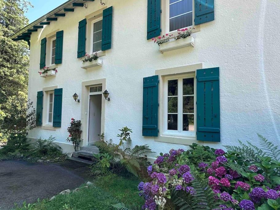 Maison Chaleureuse Avec Cheminee Bord De Riviere Holiday home